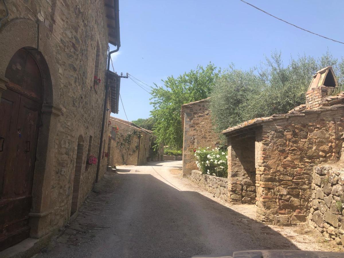 Borgo Villa A Tolli Castelnuovo dellʼAbate المظهر الخارجي الصورة